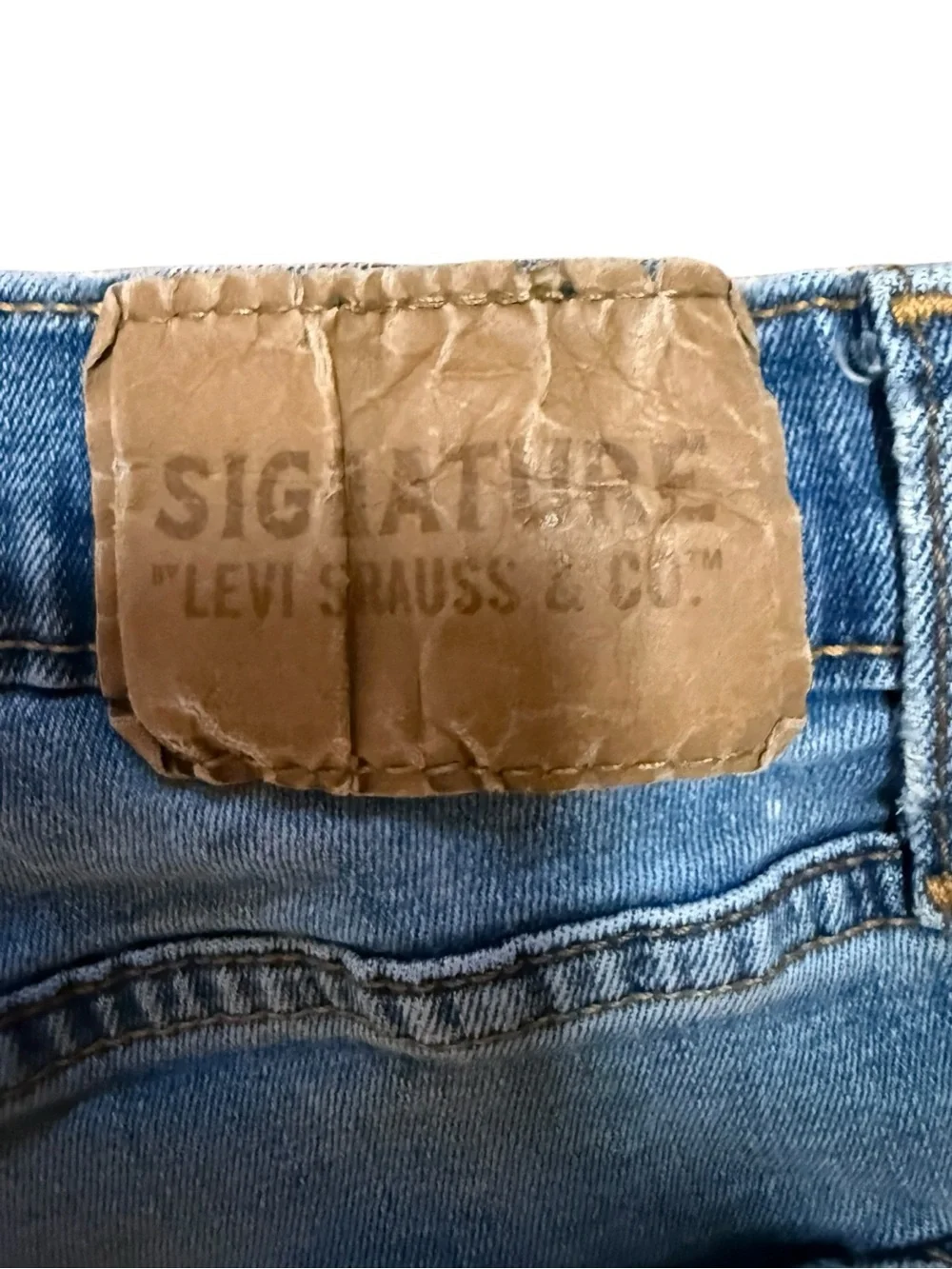 Levi’s S37 Slim Light Blue Men's Jeans - Modern Casual Style 29x30